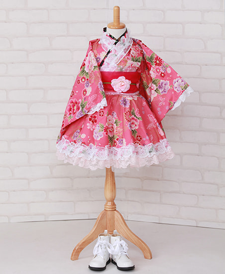 ピンク系の着物ドレス